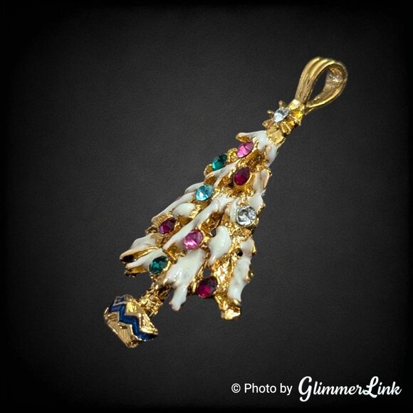Vintage Christmas Tree Pendant Gold Tone Enamel Rhinestones Holiday Jewelry - Picture 3 of 6